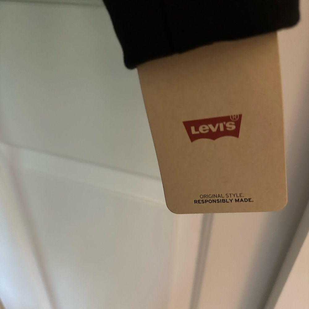 Levi's Black Quilted Bomber Jacket with Brown Corduroy Collar Size Small NWT - Picture 5 of 6